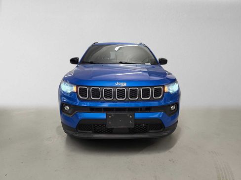 Used 2024 Jeep Compass Latitude AWD/4WD image 8
