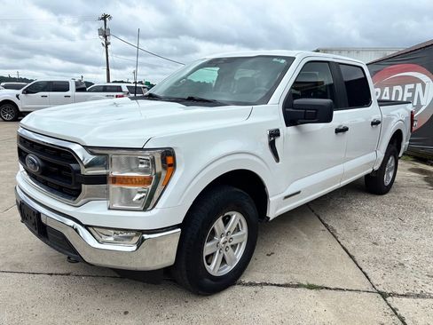 Used 2022 Ford F150 XLT w/ Trailer Tow Package AWD/4WD image 3