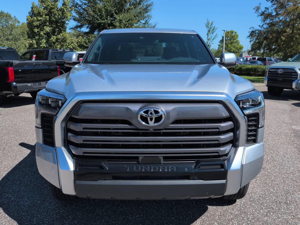 Certified 2026 Toyota Tundra Limited AWD/4WD image 9