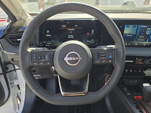 New 2026 Nissan Kicks SR FWD image 28