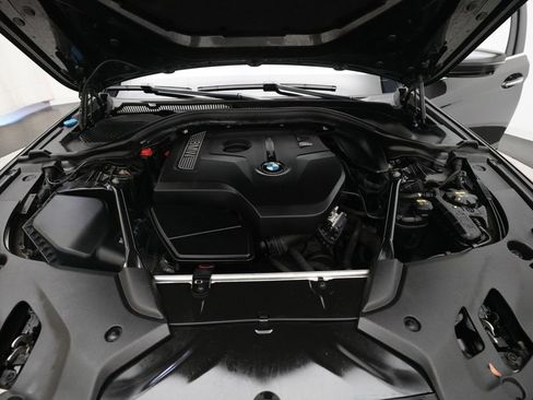 Used 2017 BMW 530i xDrive AWD/4WD image 3