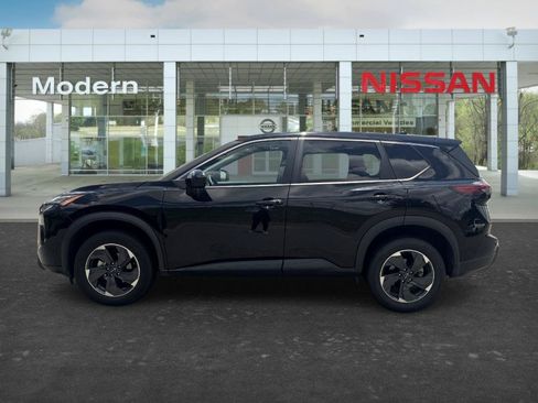 Certified 2024 Nissan Rogue SV AWD/4WD image 2