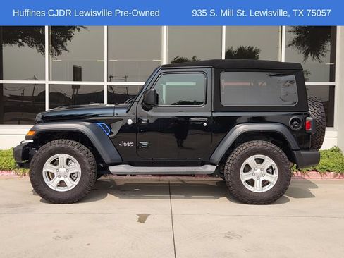 Certified 2019 Jeep Wrangler Sport AWD/4WD image 4