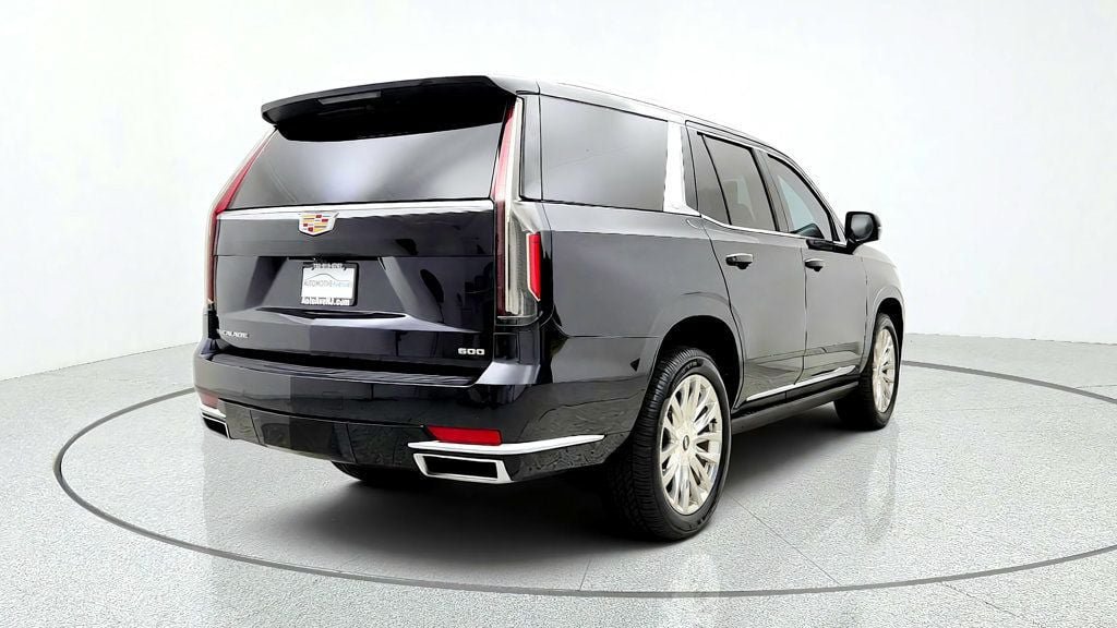 Used 2022 Cadillac Escalade Premium Luxury w/ Performance Package AWD/4WD image 5