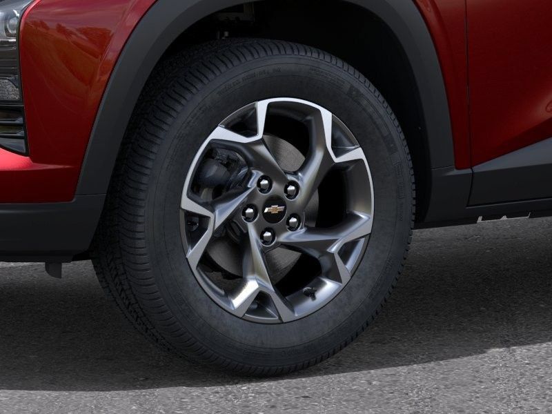 Used 2026 Chevrolet Trax LT w/ Sunroof Package FWD image 34