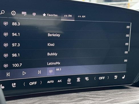 New 2025 Audi Q5 Premium Plus image 17