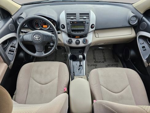 Used 2008 Toyota RAV4 Base image 2