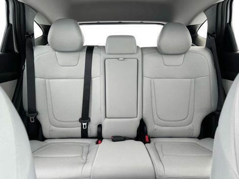 New 2025 Hyundai Tucson SEL image 16