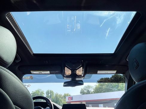 Used 2019 BMW 540i xDrive w/ M Sport Package image 14