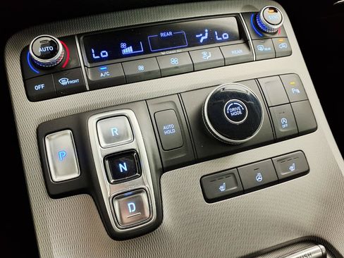 Certified 2022 Hyundai Palisade SEL w/ 8P Bench Seat Package FWD image 21