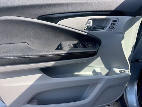 Used 2019 Honda Ridgeline RTL-E image 21