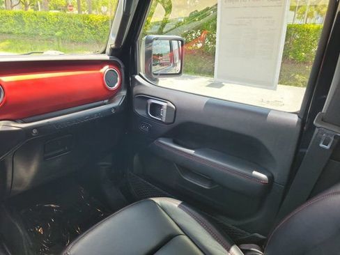 Used 2020 Jeep Wrangler Unlimited Rubicon AWD/4WD image 18