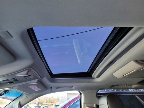 Used 2019 GMC Yukon XL Denali w/ Denali Ultimate Package image 22