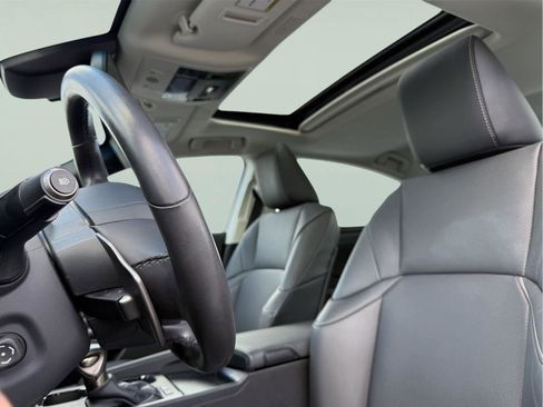 Certified 2024 Lexus ES 300h w/ Premium Package FWD image 13