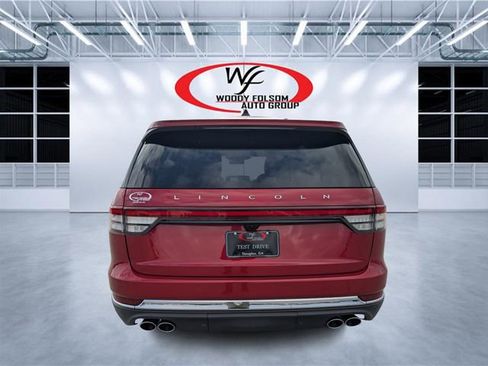 Used 2025 Lincoln Aviator Reserve w/ Illumination Package image 4