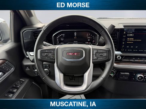 Used 2025 GMC Sierra 1500 SLT image 12