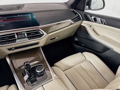 Used 2022 BMW X5 xDrive40i w/ Premium Package AWD/4WD image 25