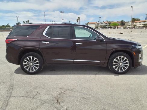 Used 2023 Chevrolet Traverse Premier image 4