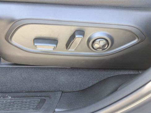 New 2025 Jeep Grand Cherokee Limited image 15