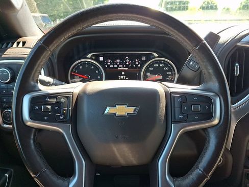 Used 2022 Chevrolet Silverado 1500 LTZ w/ LTZ Premium Package AWD/4WD image 18