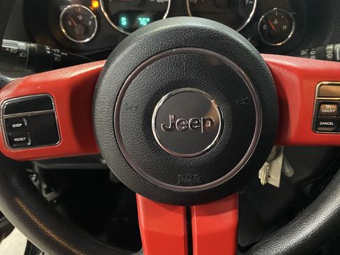 Used 2011 Jeep Wrangler Sport w/ Black Appearance Group AWD/4WD image 17