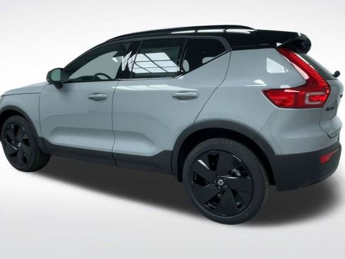New 2026 Volvo XC40 B5 Ultra w/ Climate Package image 20