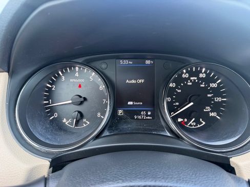 Used 2019 Nissan Rogue SL w/ Premium Package AWD/4WD image 3