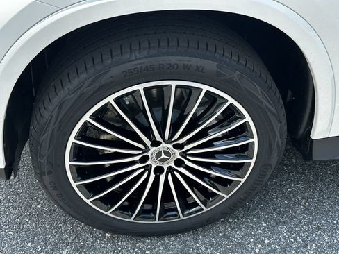 New 2027 Mercedes-Benz GLC 300 image 13