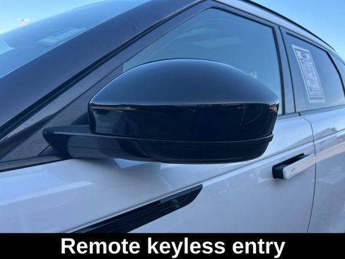 Used 2025 Land Rover Range Rover Velar Dynamic SE AWD/4WD image 20