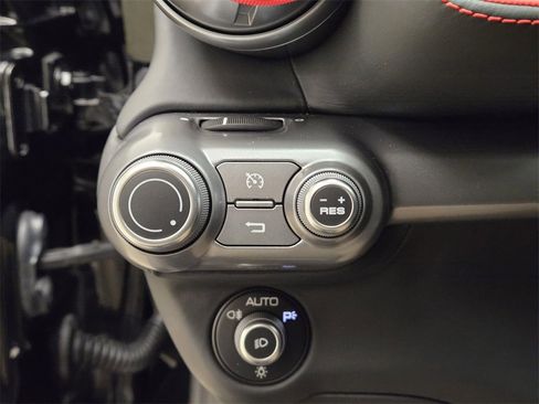 Used 2020 Ferrari 812 Superfast image 41