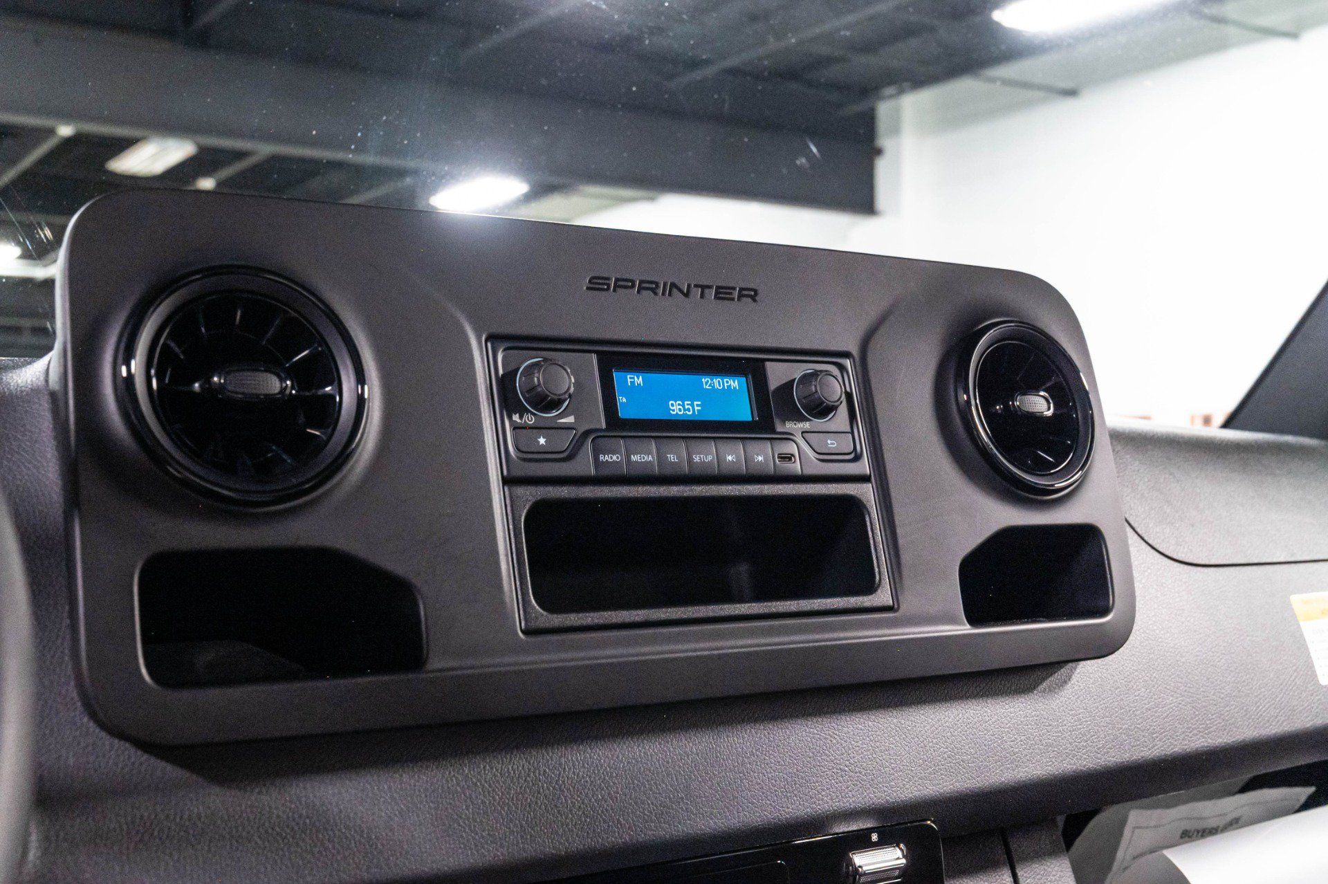 Used 2021 Mercedes-Benz Sprinter 2500 w/ Driver Convenience Package image 9