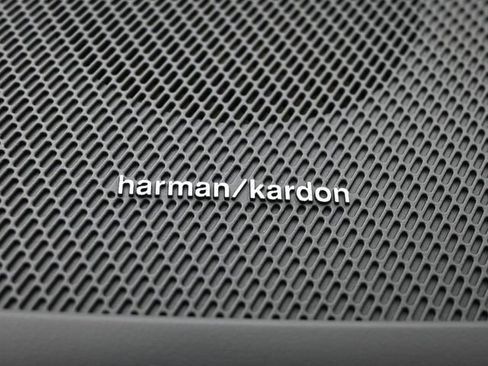 Used 2023 Volvo XC60 B5 Ultimate w/ Protection Package Premier image 27