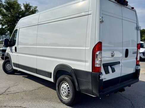 Used 2025 RAM ProMaster 2500 w/ Safety Group FWD image 3
