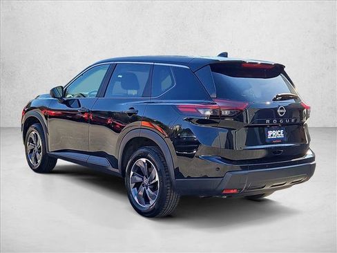 Used 2025 Nissan Rogue SV image 8