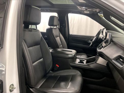 Used 2023 Chevrolet Tahoe Z71 w/ Luxury Package image 11