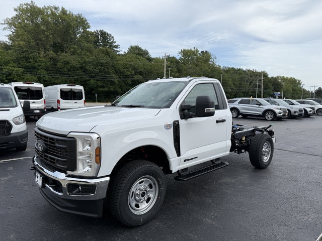 New 2027 Ford F350 XL w/ XL Chrome Package AWD/4WD image 3