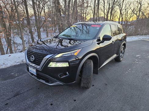 Certified 2023 Nissan Rogue SL image 5