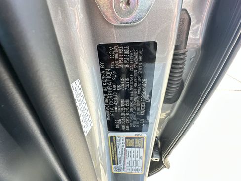 Used 2023 Kia Niro EX Touring FWD image 34