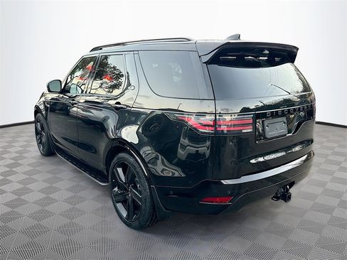 Used 2023 Land Rover Discovery S R-Dynamic image 8