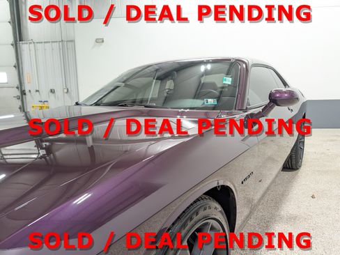 Used 2021 Dodge Challenger R/T w/ Plus Package image 7