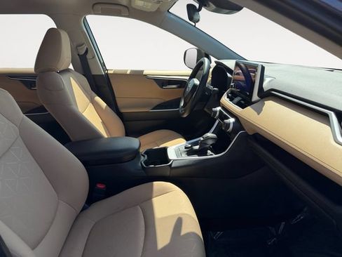 Certified 2025 Toyota RAV4 XLE AWD/4WD image 13