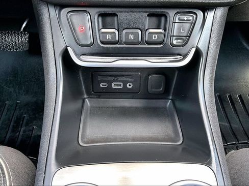 Used 2019 GMC Terrain Denali w/ Comfort Package AWD/4WD image 16