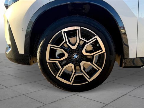 Certified 2025 BMW X1 xDrive28i w/ Technology Package image 11