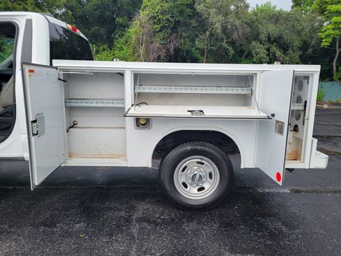Used 2022 Ford F250 XL w/ Power Equipment Group AWD/4WD image 11