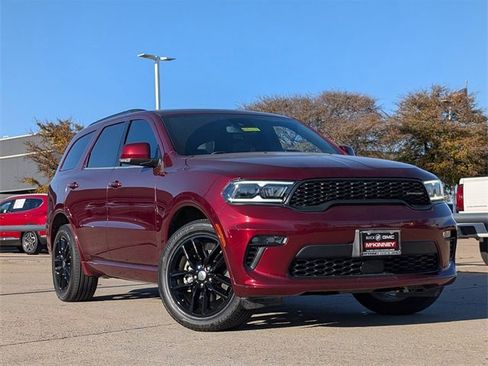 Used 2022 Dodge Durango GT image 28