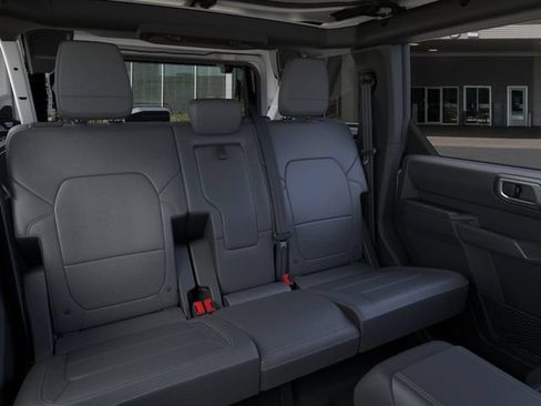 New 2026 Ford Bronco Outer Banks AWD/4WD image 11