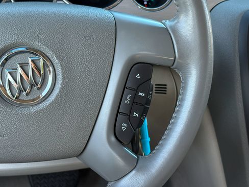 Used 2012 Buick Enclave Leather FWD image 19