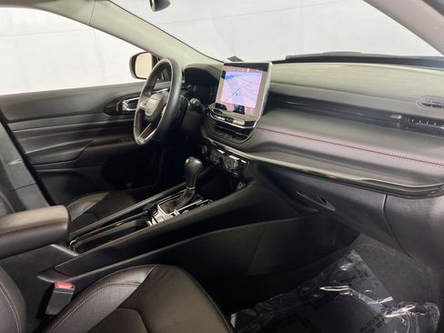 Used 2022 Jeep Compass Trailhawk w/ Trailhawk Elite Group image 30