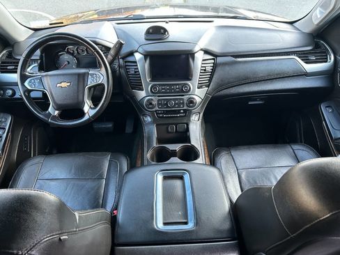 Used 2015 Chevrolet Suburban LT image 13