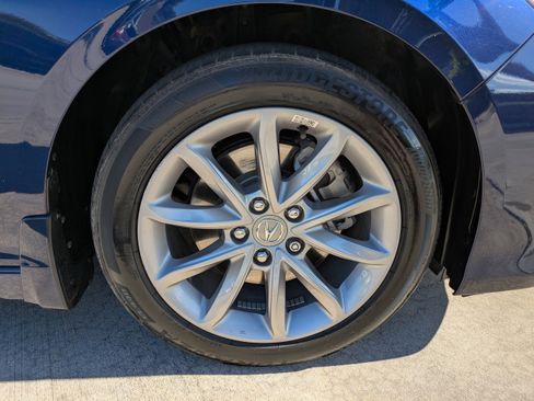 Used 2021 Acura TLX image 9